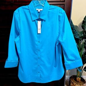 Chicos 3/4 sleeve no iron shirt new with tags. Size 2